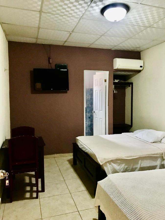 Black Lion Inn Santiago de Veraguas Extérieur photo