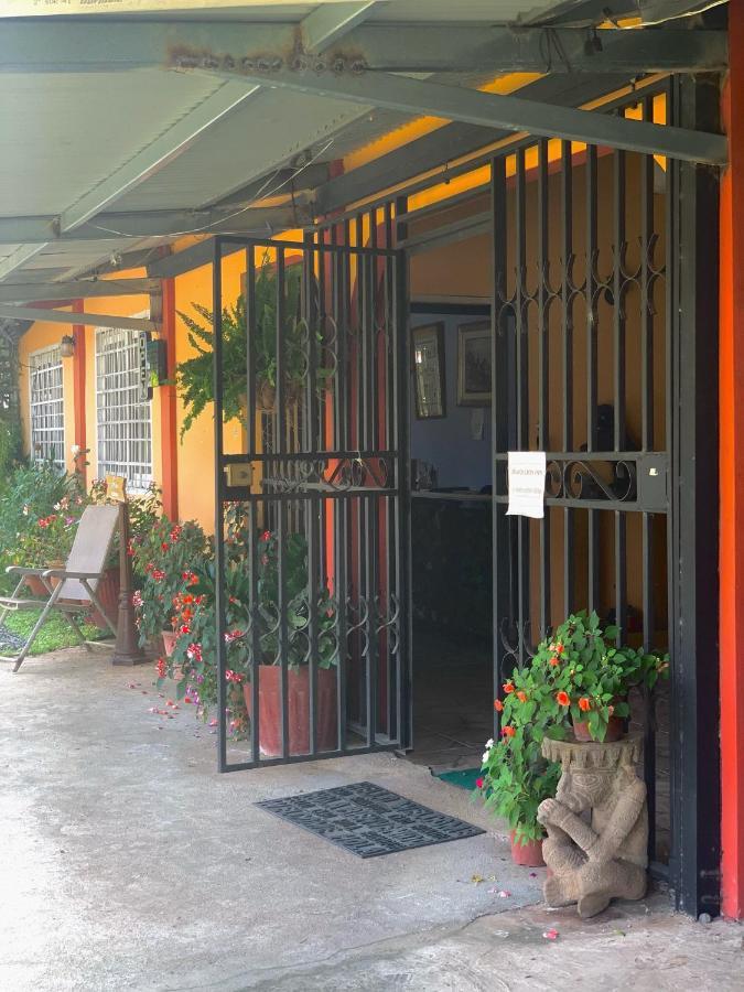Black Lion Inn Santiago de Veraguas Extérieur photo