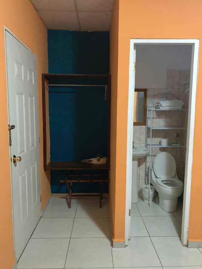 Black Lion Inn Santiago de Veraguas Extérieur photo